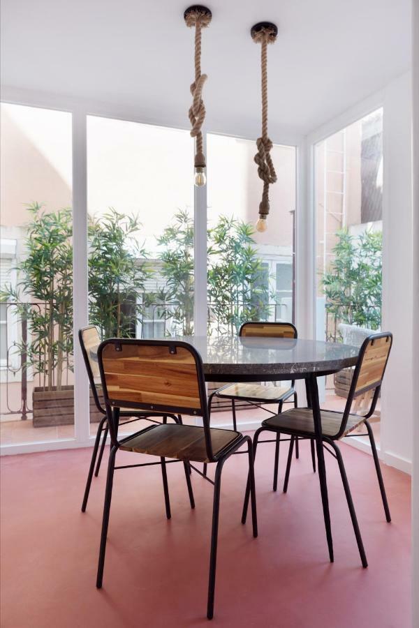 Renovated Charming Apartment With Terrace In Lapa Lisbon Exterior photo